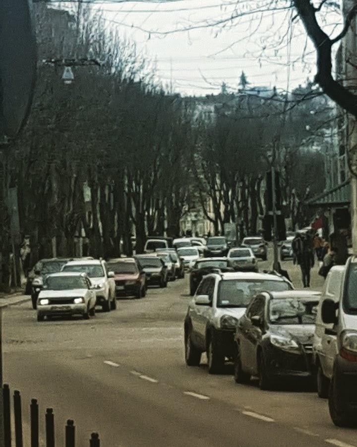 Перевзувся. 1