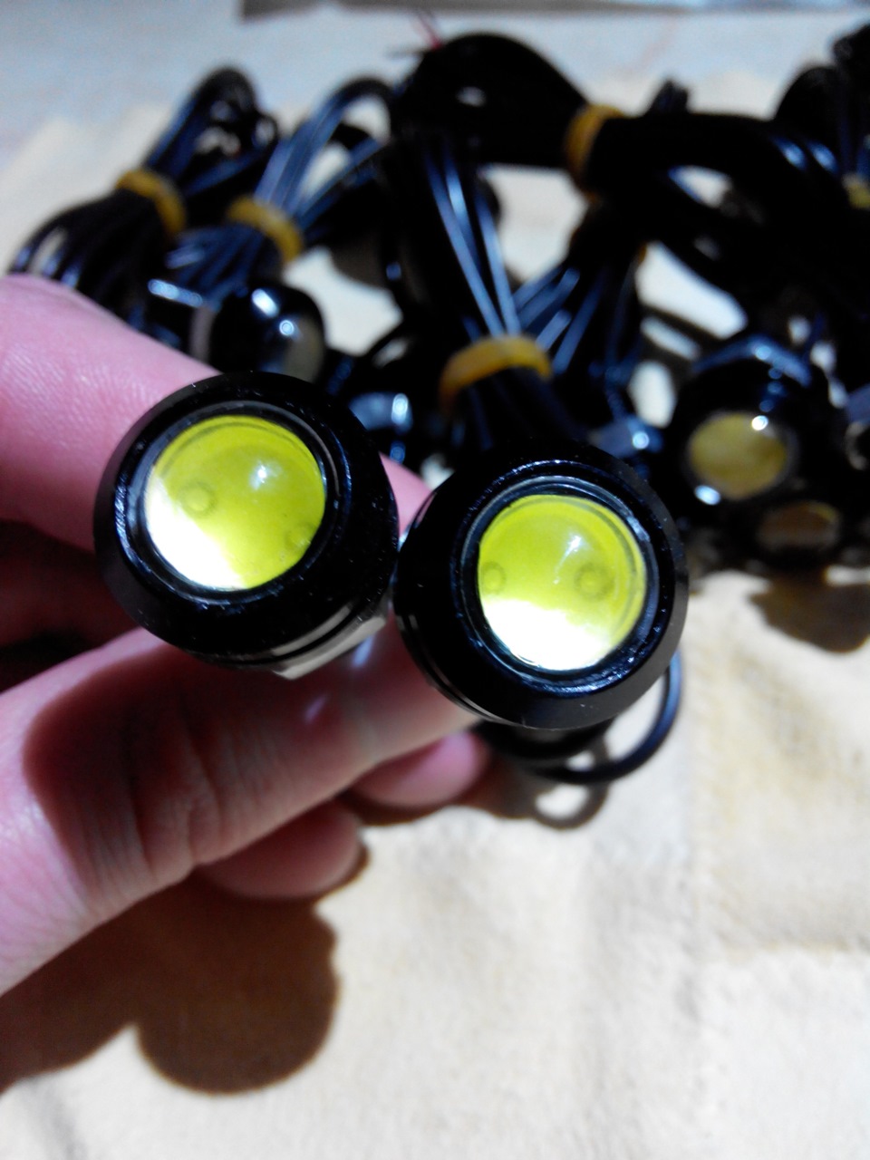 Придбав LED-лампи орлине око 9W 6000 K. 5