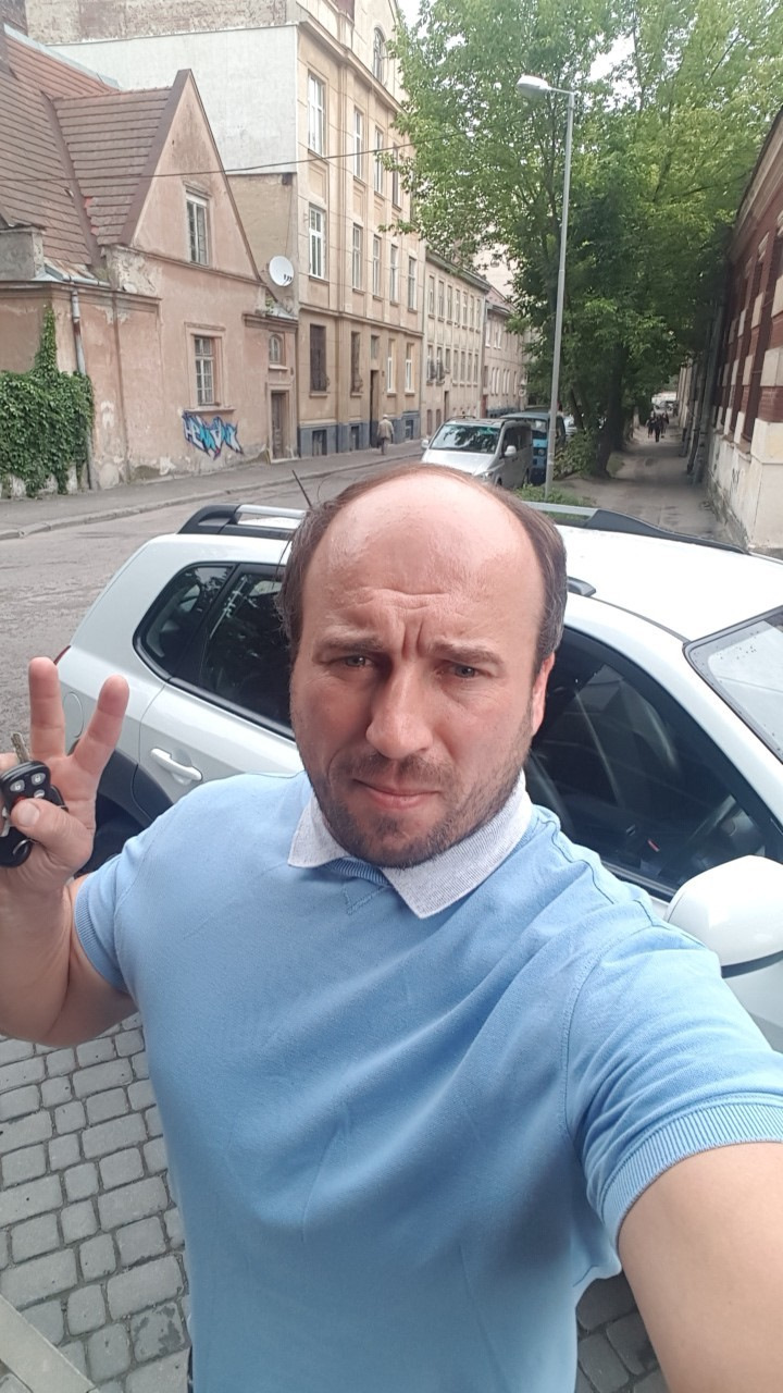 За місто, з вітерцем і завантажене. 2