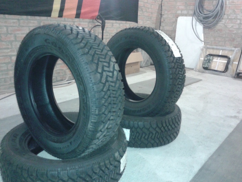 Купив зиму Goodyear Nordic 4