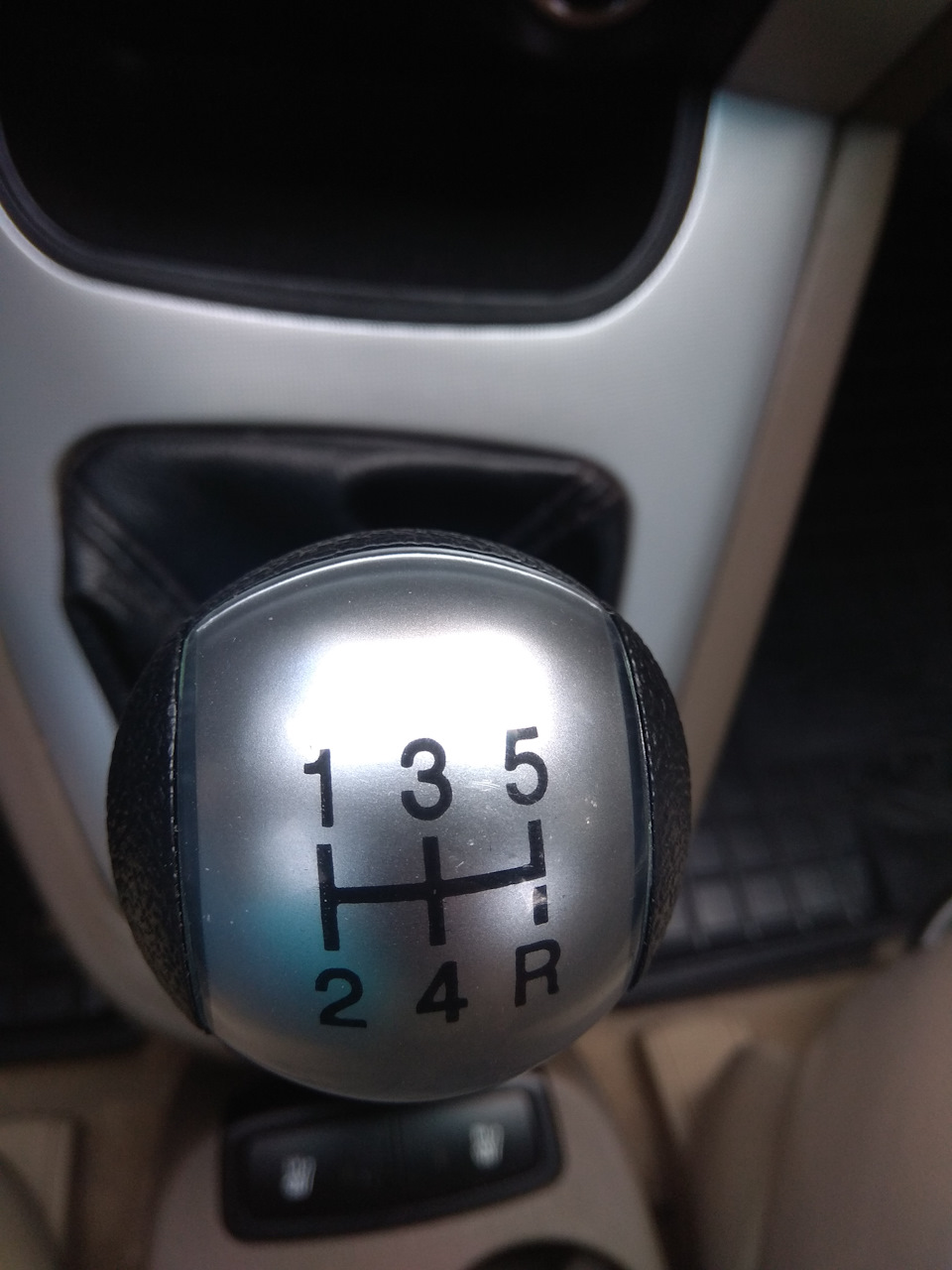Ручка КПП 5