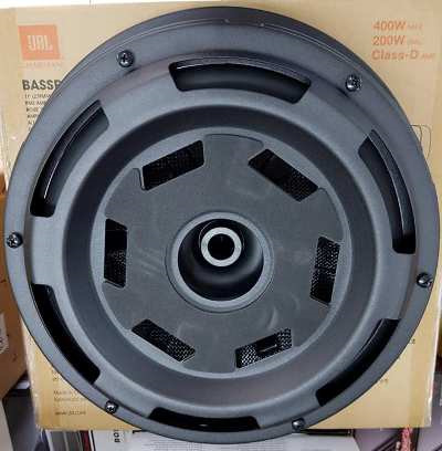 JBL Саб у запаску 5