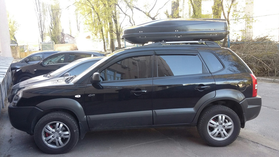 Junior Xstream JX600 black DS на Tucson 1