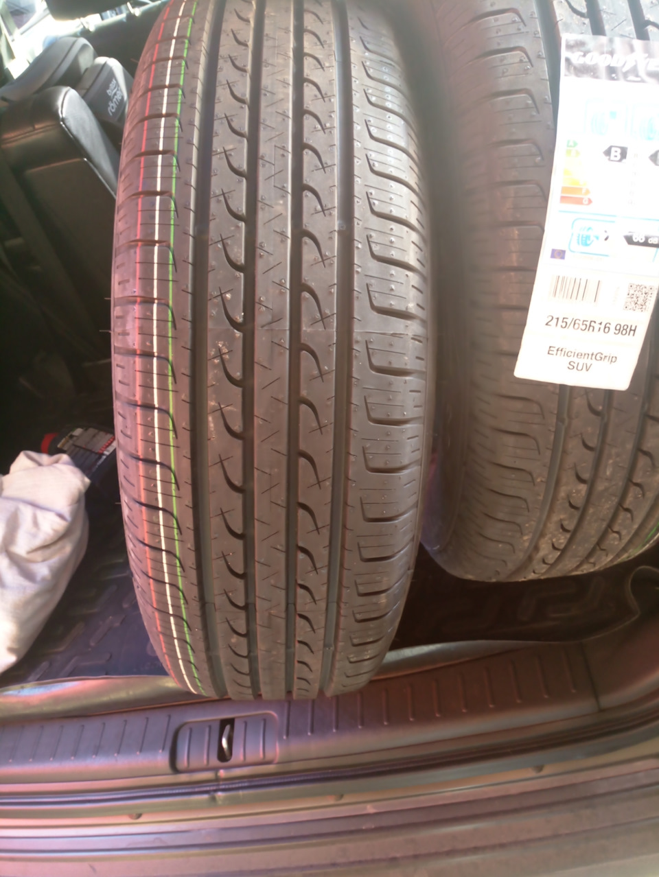 Goodyear EfficientGrip SUV 2
