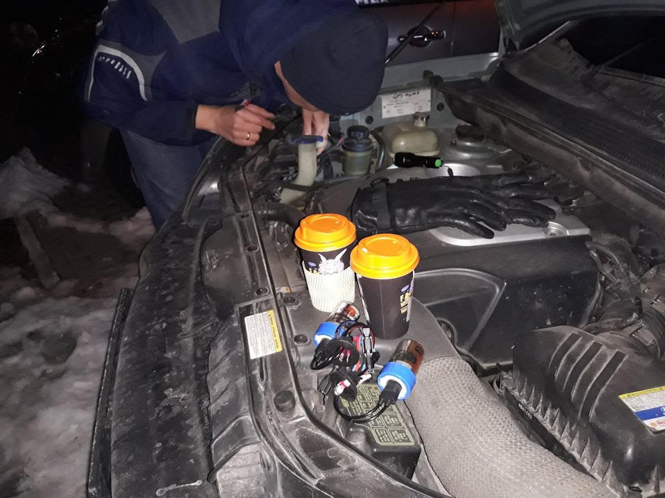 Магнітол та лампи в ближній. 2