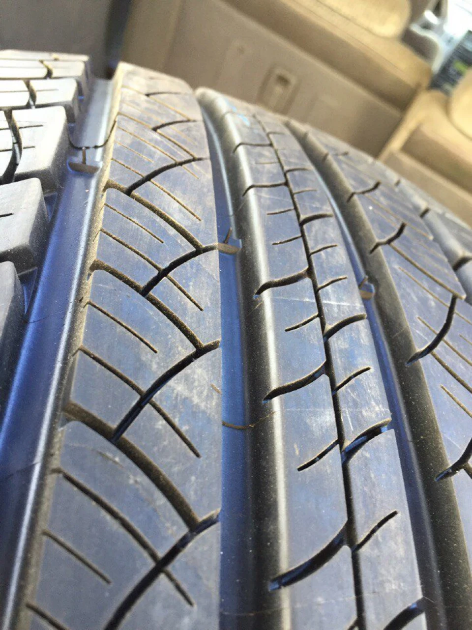 Michein Latitude Tour HP 235/60 R16 100H