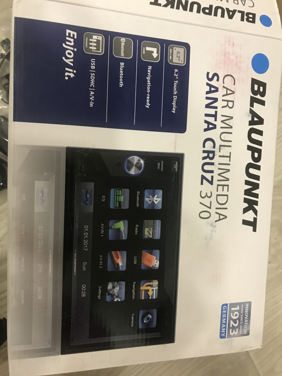 Автомагнітола Blaupunkt Santa Cruz 370 І ​​Піонер AVH-G120 DVD 2