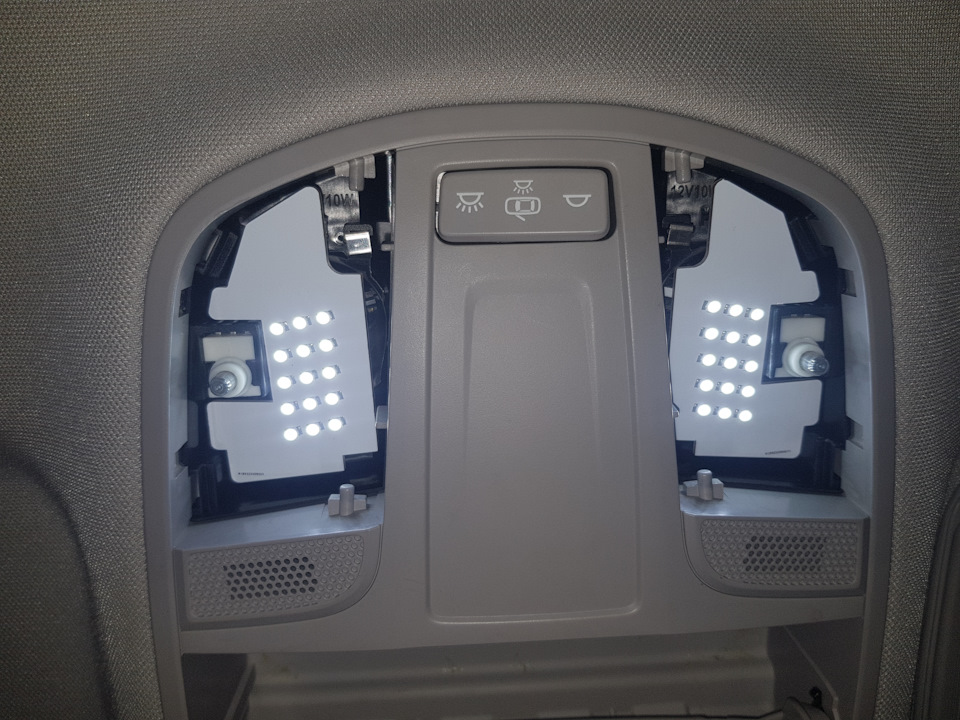 LED освітлення салону 3