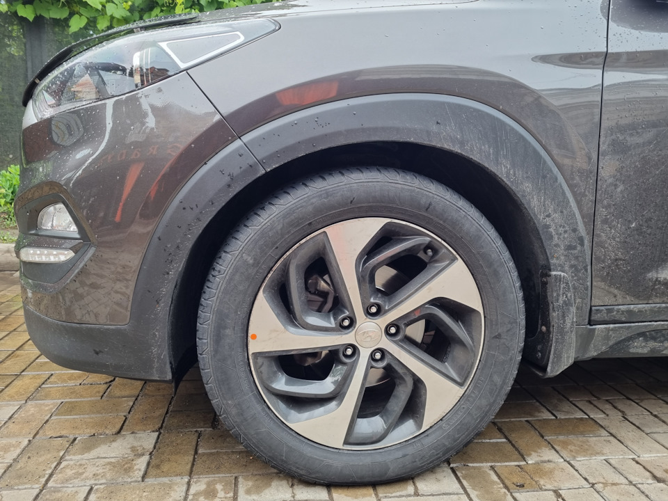 Nitto Crosstek 255/50r19 3