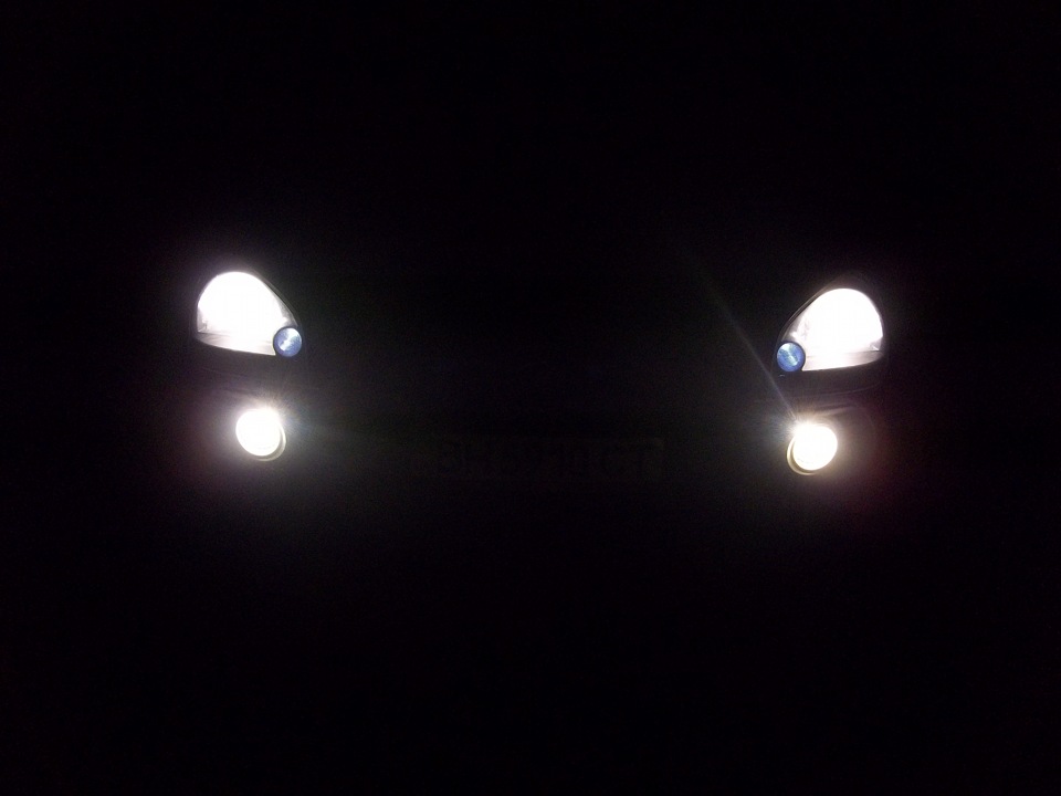 Bi Xenon + Xenon у ПТФ + діоди в габарити 1