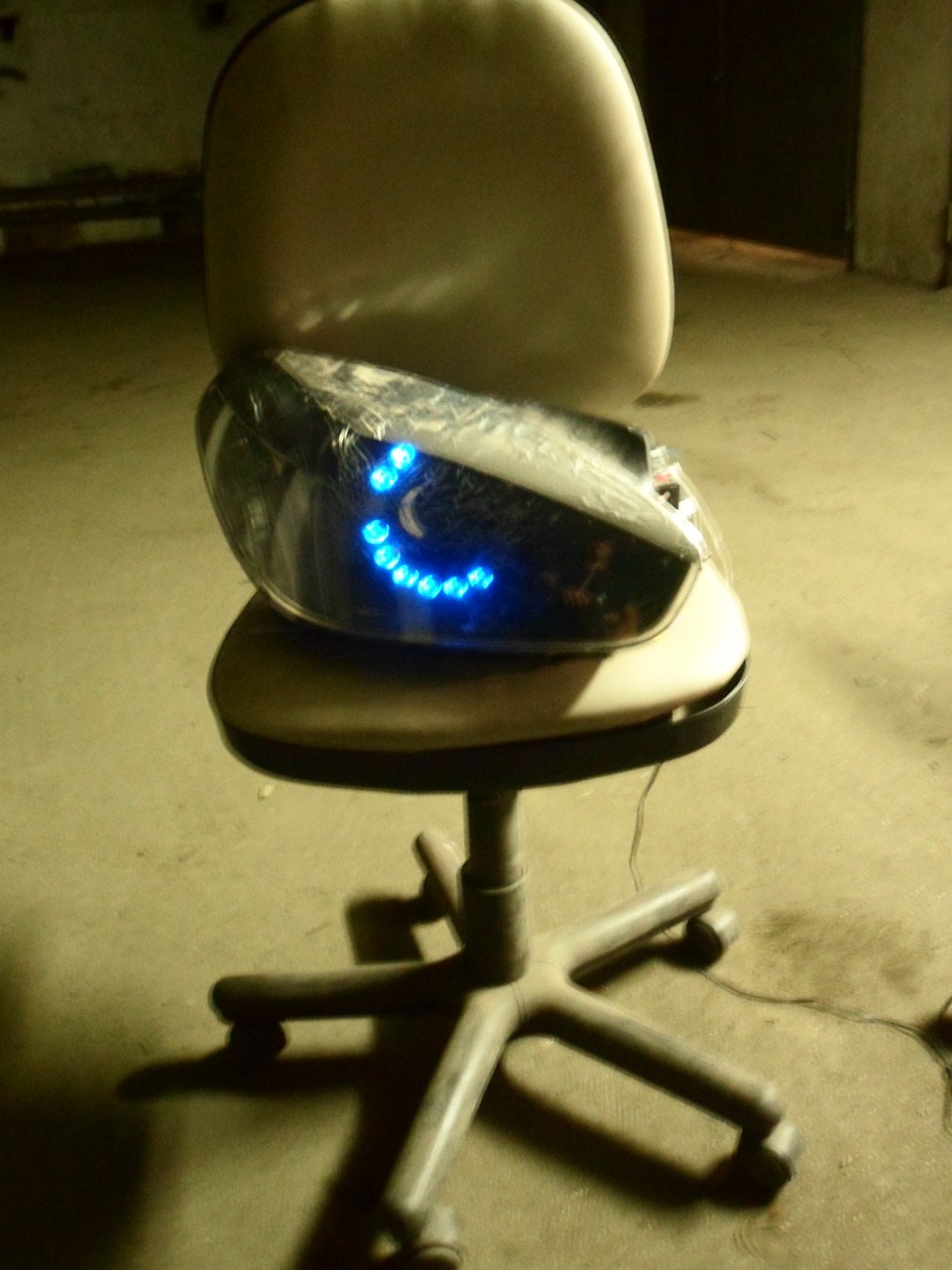 Як вам така ідея? Angel eyes 5