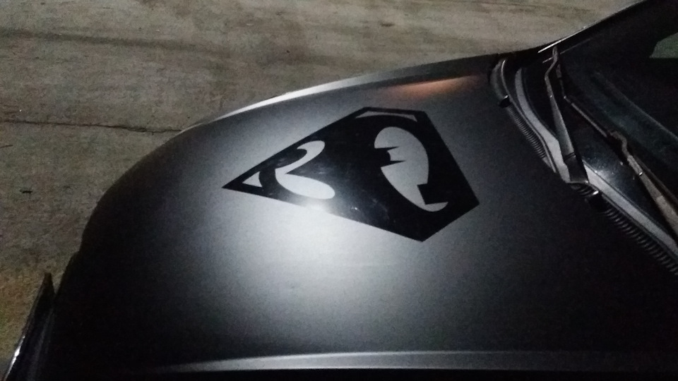Наклейка на капот BATMAN VS SUPERMAN 3