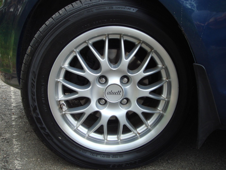 ось така у мене гума Falken Ziex 912…205/55/15 3