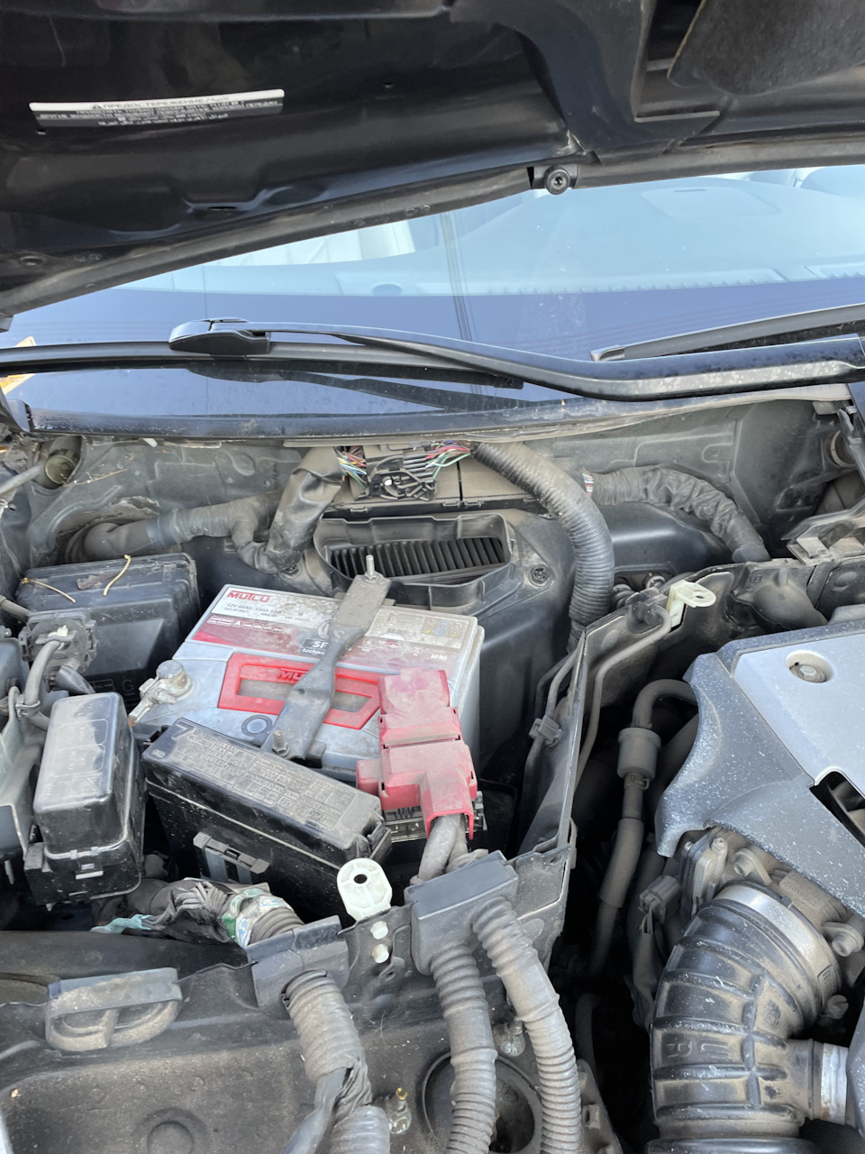 Заміна акумулятора Varta E23 4