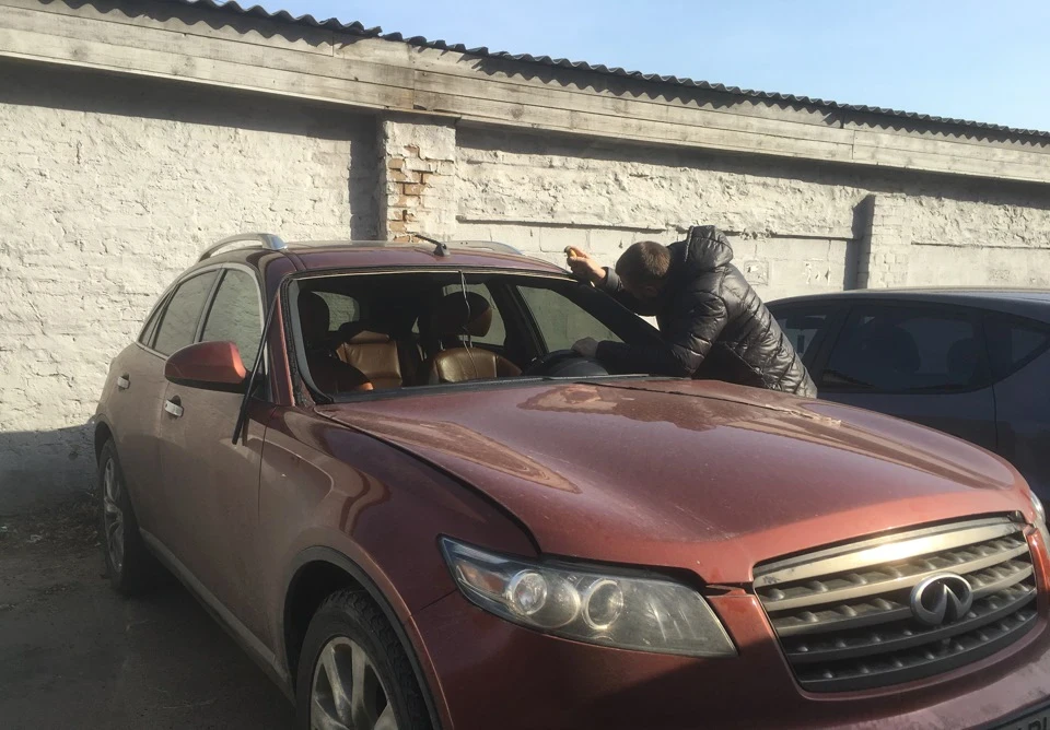 Заміна лобового після зими