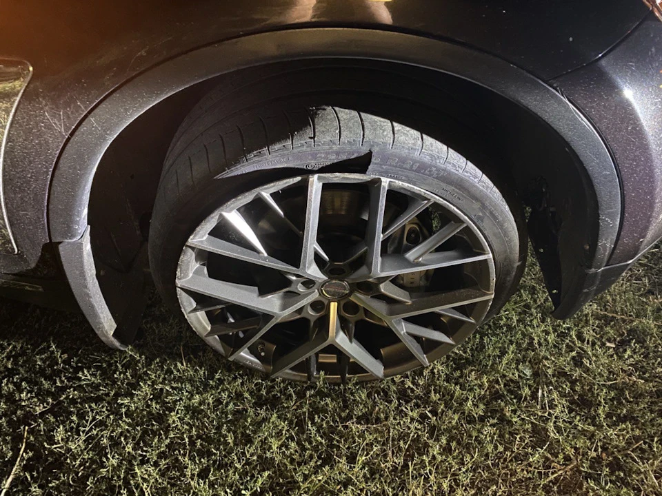 Яка гума стане? R21 285/40 по колу?