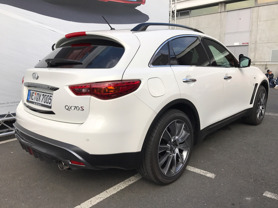Mondial Auto Paris 2