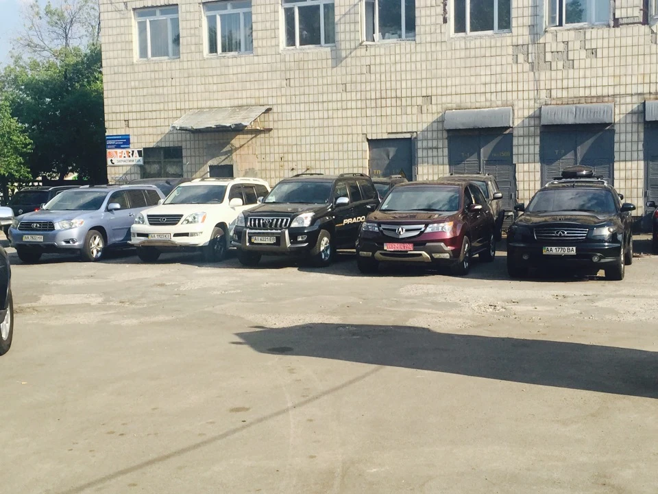 А справа була в коробці