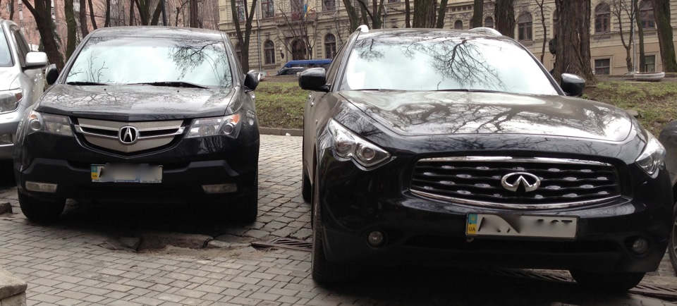 Порівняння Acura MDX (II gen) та Infiniti FX (II gen). (до рейсталінгу) 1