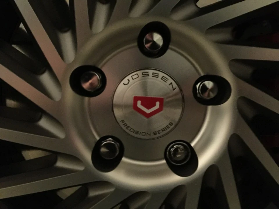 Продам репліку Vossen VPS-305t r20 5*114,3; 5*120 Тайвань (ПРОДАНО)