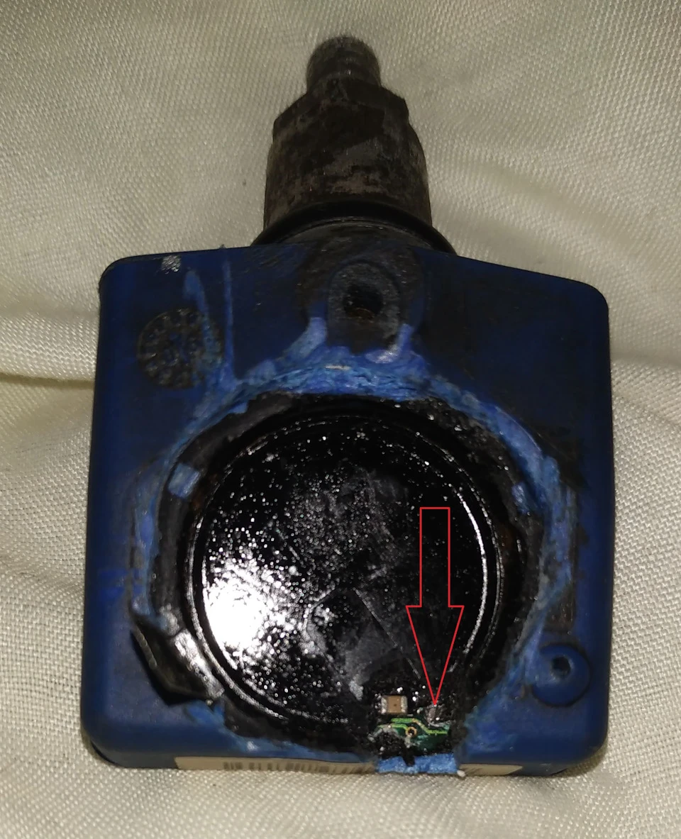 Датчики тиску TPMS на FX35 s50. Як змінити батарейку, як прописати, аналоги.
