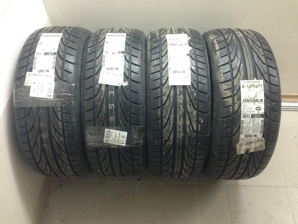 9. Одяг літо Dunlop Direzza dz101 235\50 R18 1