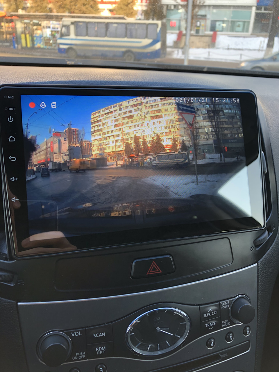 Заміна штатної магнітоли infiniti g25 2