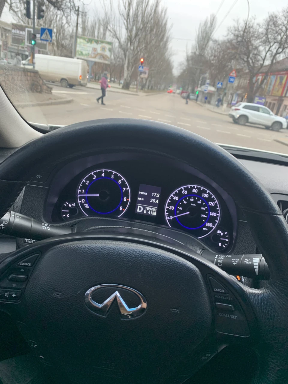 Витрата на g25 2.5 AWD?