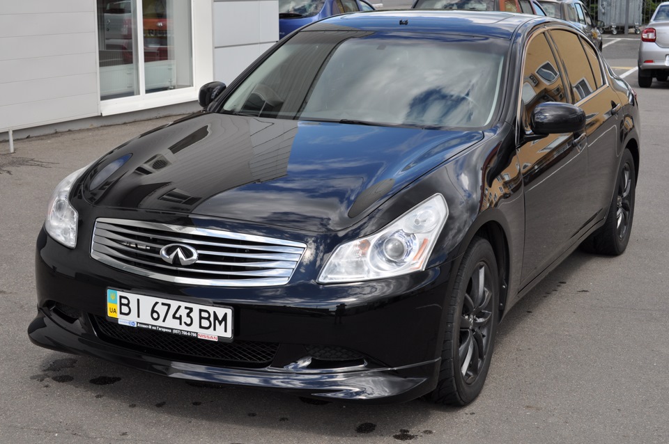 Infiniti OEM Sport lip spoiler 2