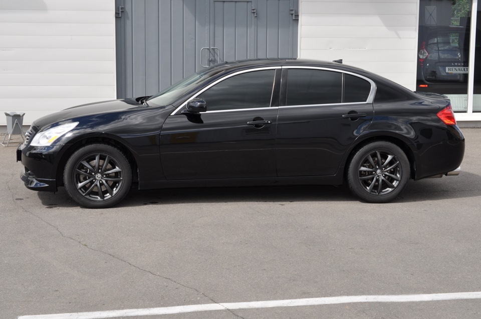 Infiniti OEM Sport lip spoiler 4