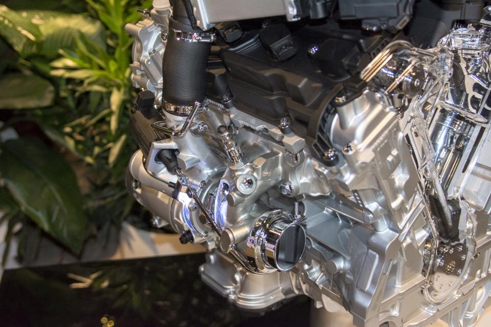 Нові мотори Infiniti V6 3.0 Twin Turbo 300 і 400 сил 4