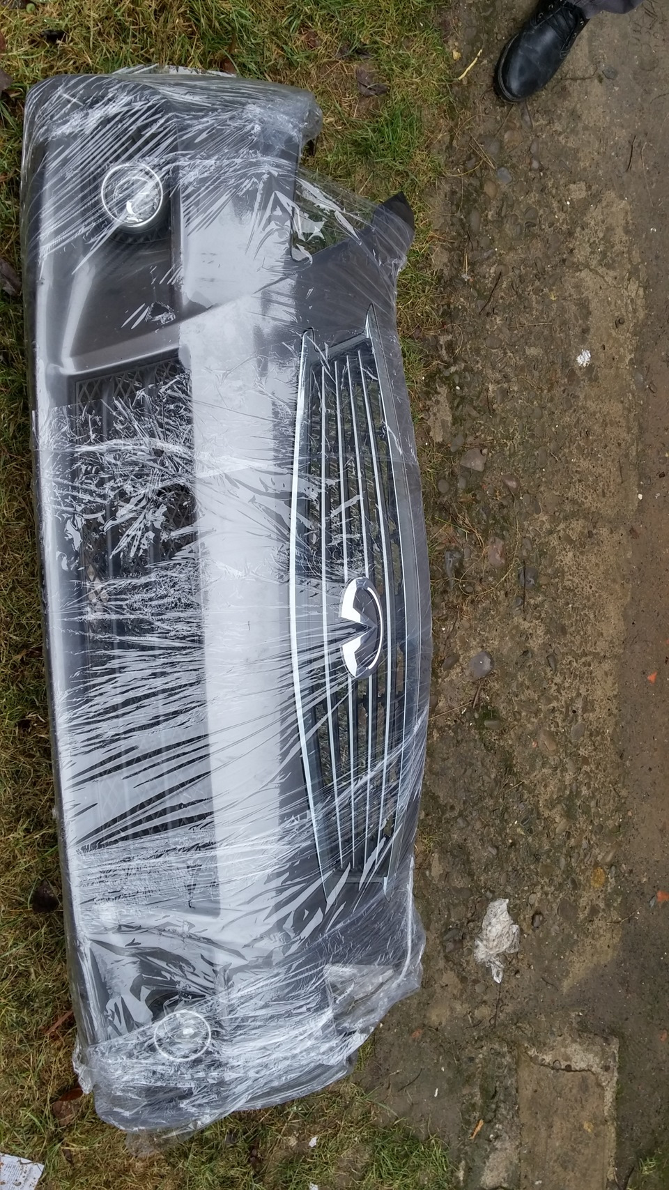 продам новий спорт бампер у зборі G37 sedan 1