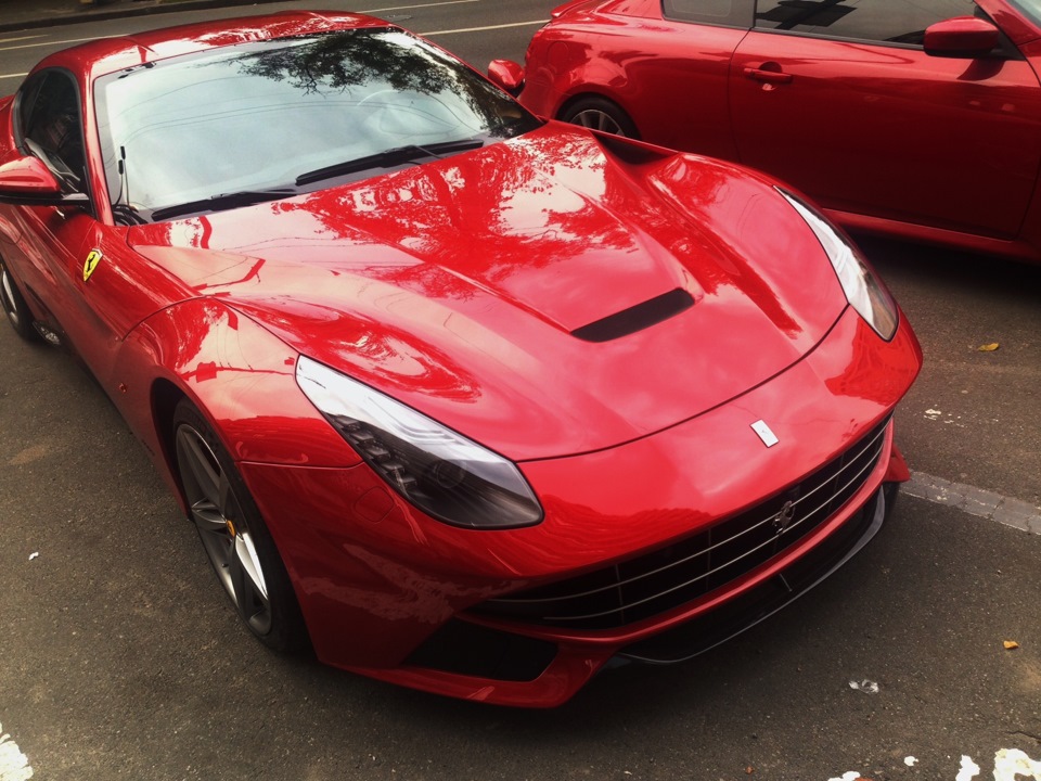 Ferrari F12 & Infiniti G37s зустріч у Києві 2