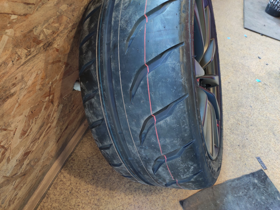 Держака в стрічку. Toyo proxes r888r 3