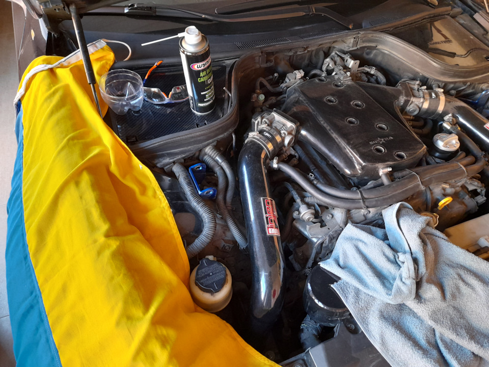 Чистка дросельних заслінок та ДМРВ на G37 / Cleaning the throttle body & MAF on G37 4