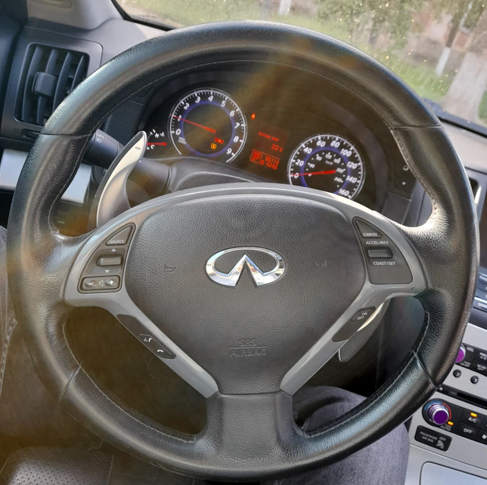 Перетяжка керма та ручки АКПП Infiniti G