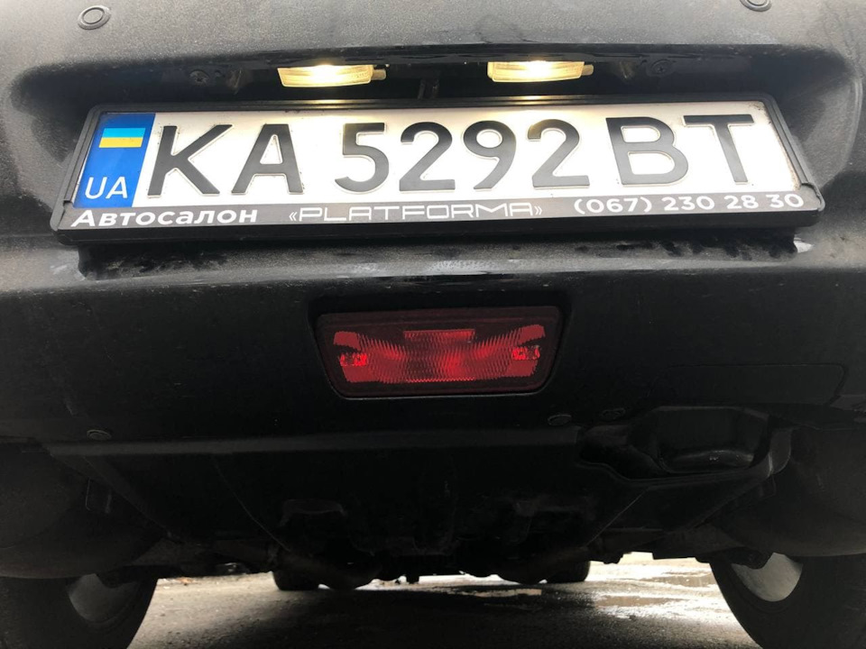 1 ЗАМІНА ЛАМПОЧОК ОСВІТЛЕННЯ НОМЕРНОГО ЗНАКА 2