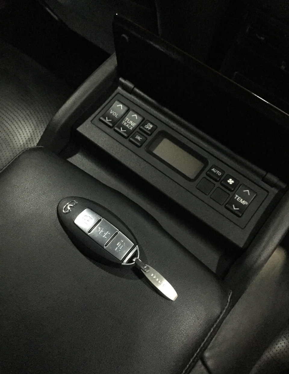 Як закрити працюючий автомобіль? 3