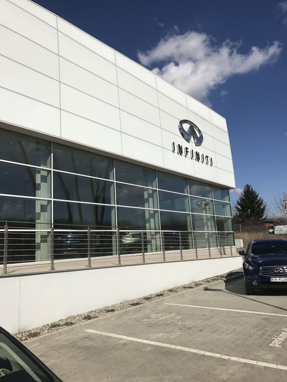 Infiniti Poland 2