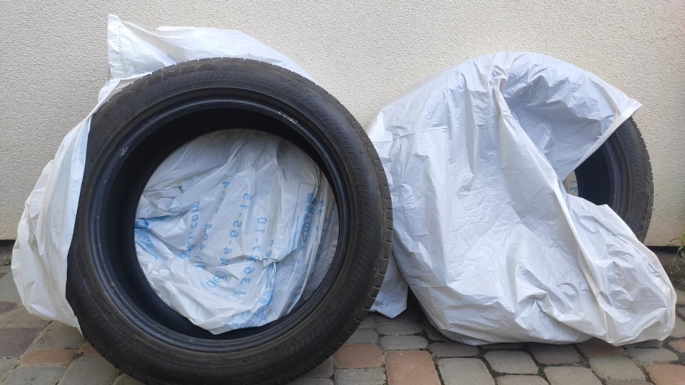 Продам рідні шини R18 1
