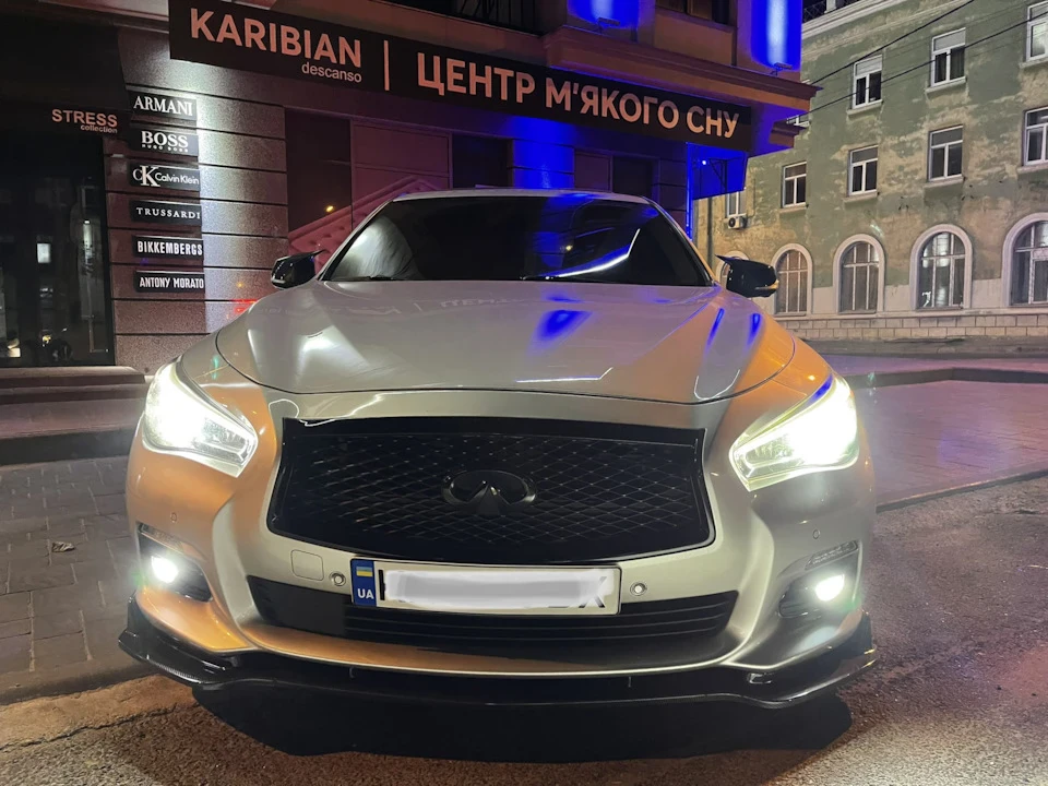 Вушка на маківці