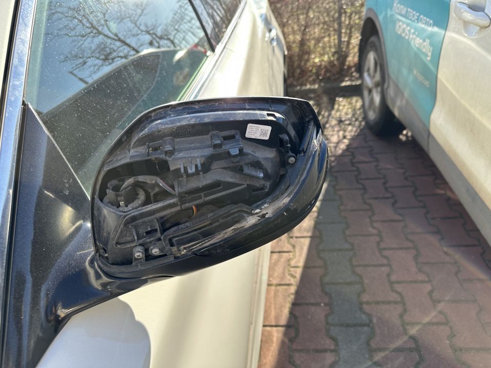 Трохи BMW в Інфініті 4