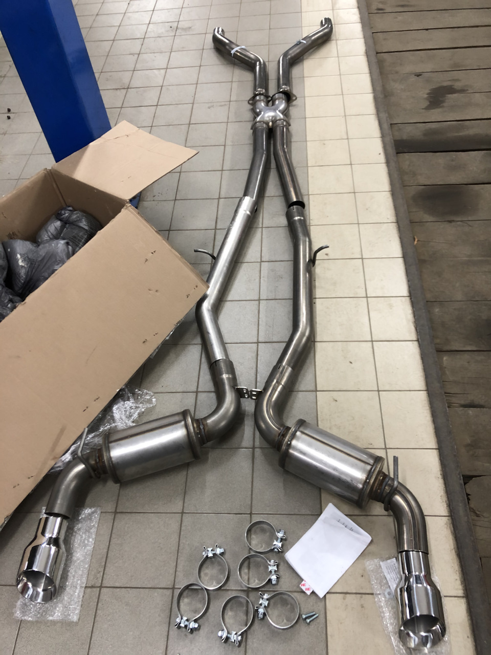 CATBACK MBRP + HKS пайпи, перешивши керма, нові диски 2