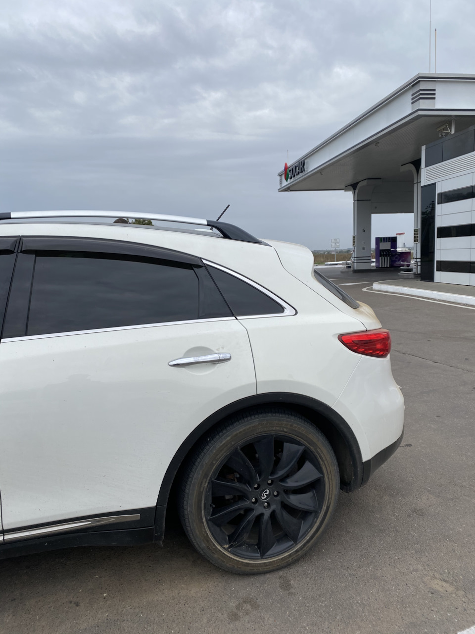 Питання до власників QX70/FX37 1