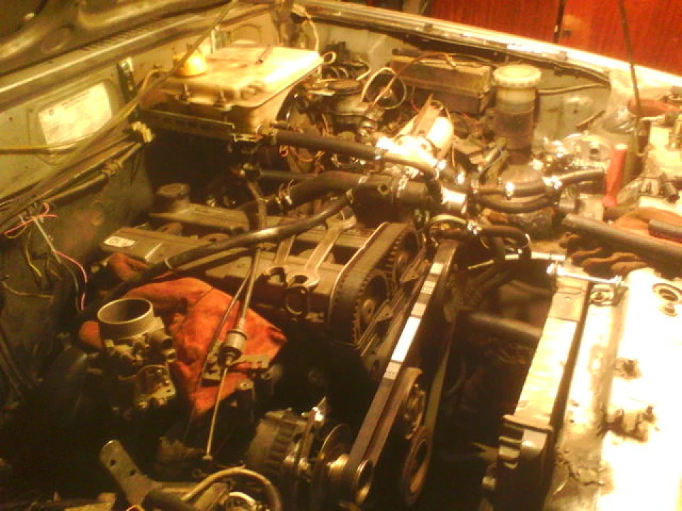 перший у світі Трупер з фордівським мотором 2.0 DOHC16 VALVE
