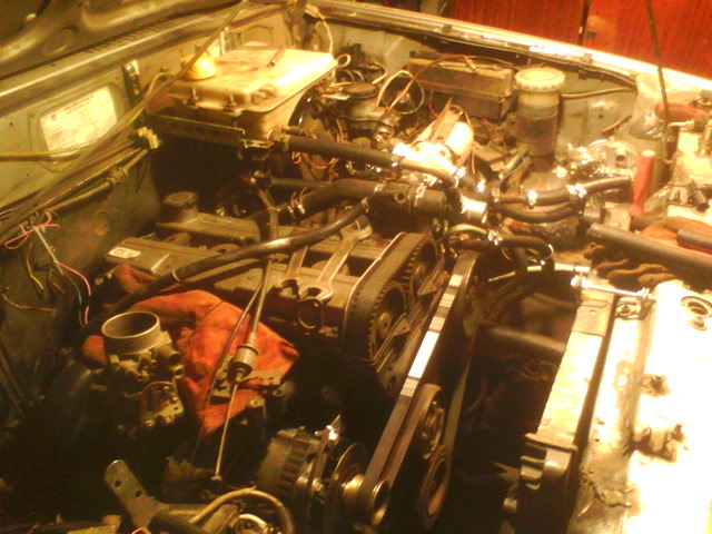 перший у світі Трупер з фордівським мотором 2.0 DOHC16 VALVE 1