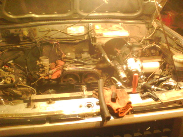 перший у світі Трупер з фордівським мотором 2.0 DOHC16 VALVE 2