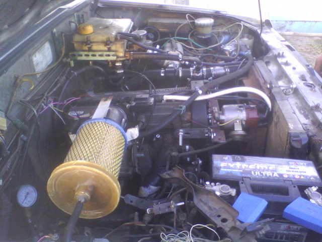 перший у світі Трупер з фордівським мотором 2.0 DOHC16 VALVE 4