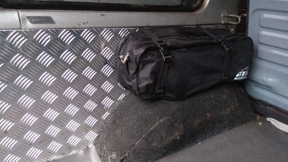 Кріплення під автокомплект, комірник на дверях 3