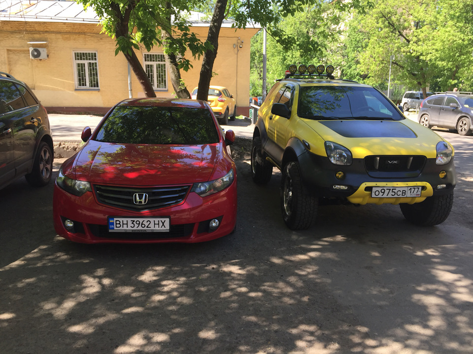 Фото з молодшим братом) 1
